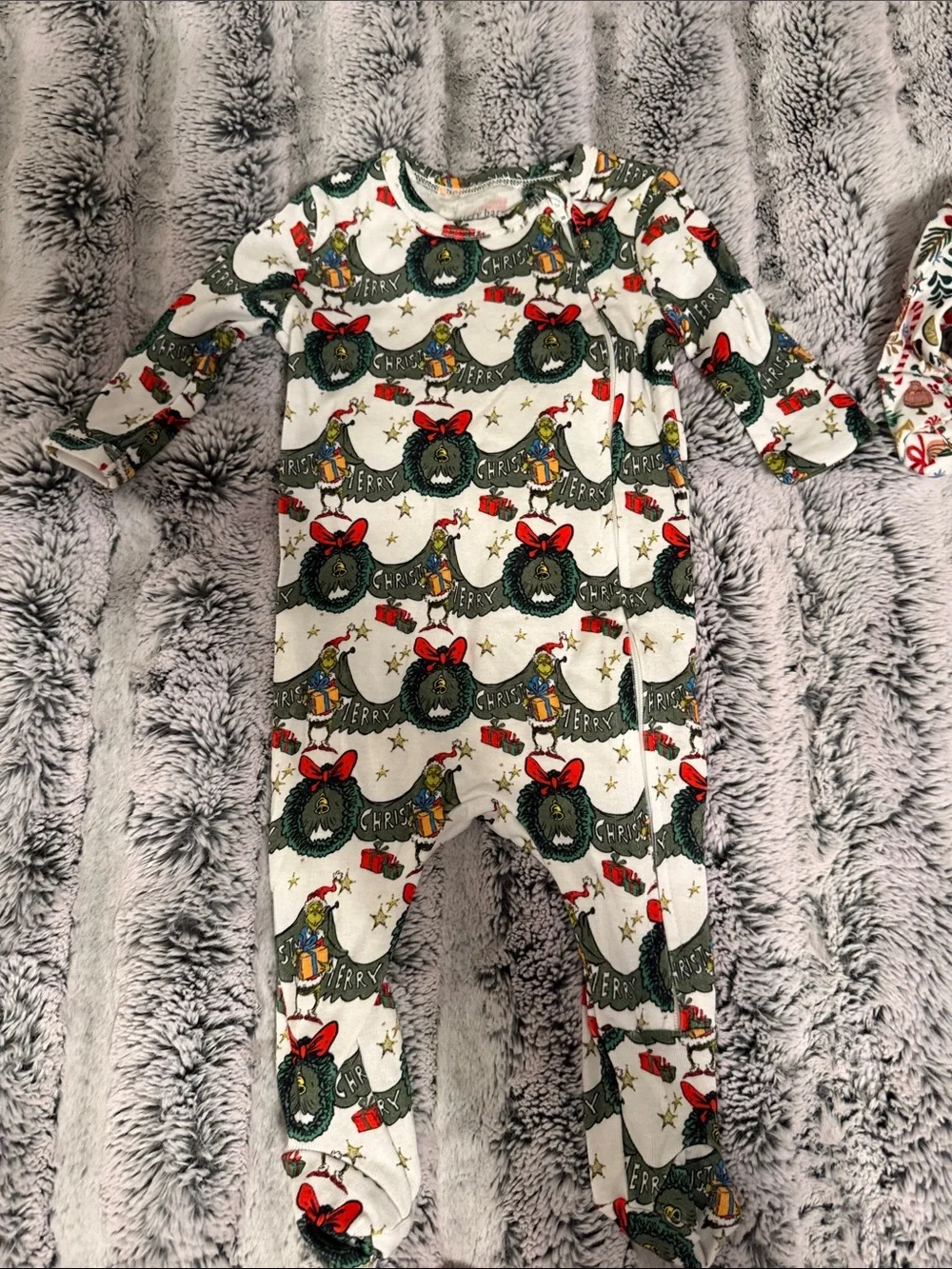 Pottery Barn Kids Christmas Zip Sleepers Bundle Set of 4 0-3M - Grinch!
